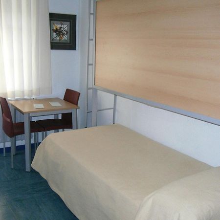 Albergue Inturjoven Уэльва Экстерьер фото
