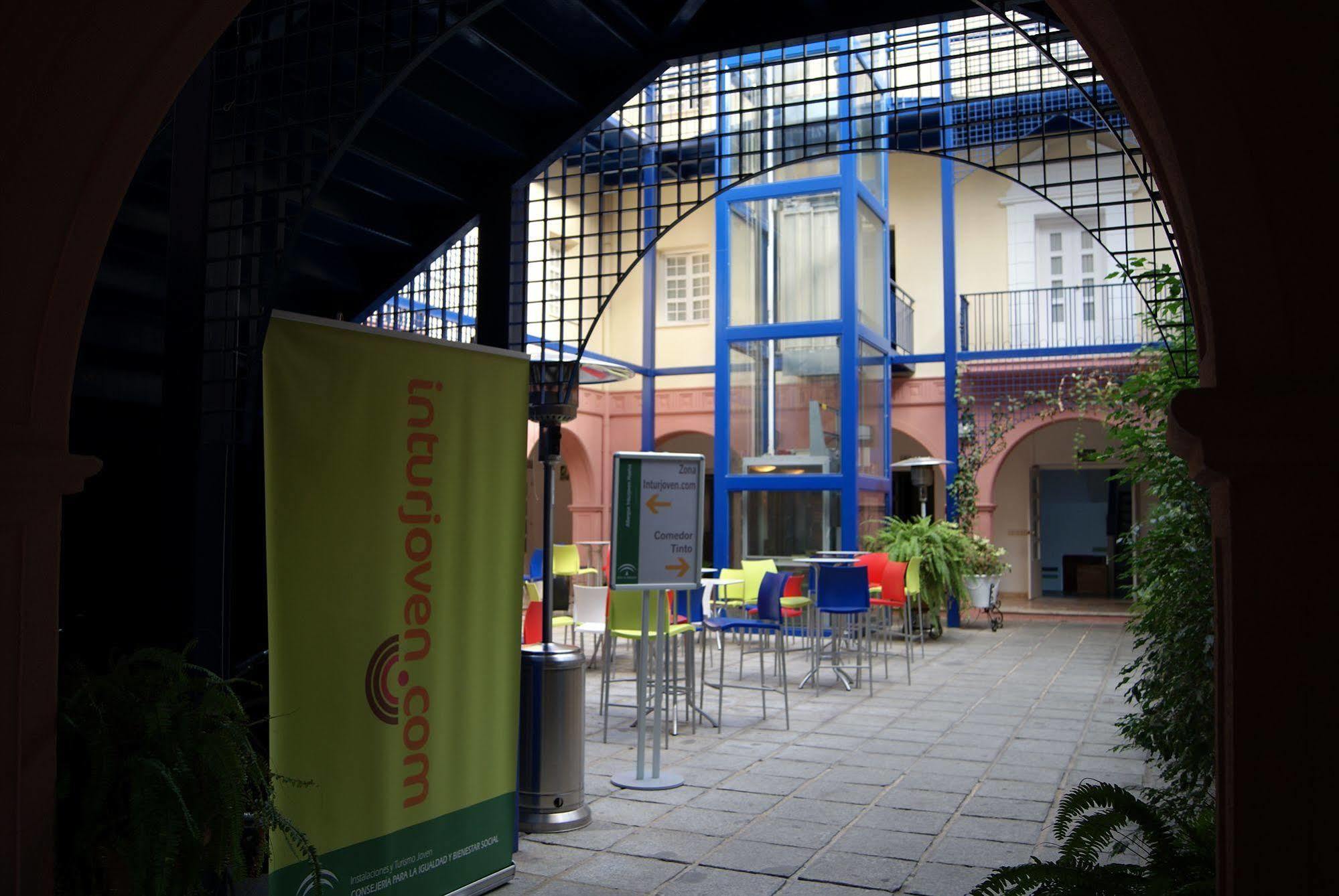 Albergue Inturjoven Уэльва Экстерьер фото