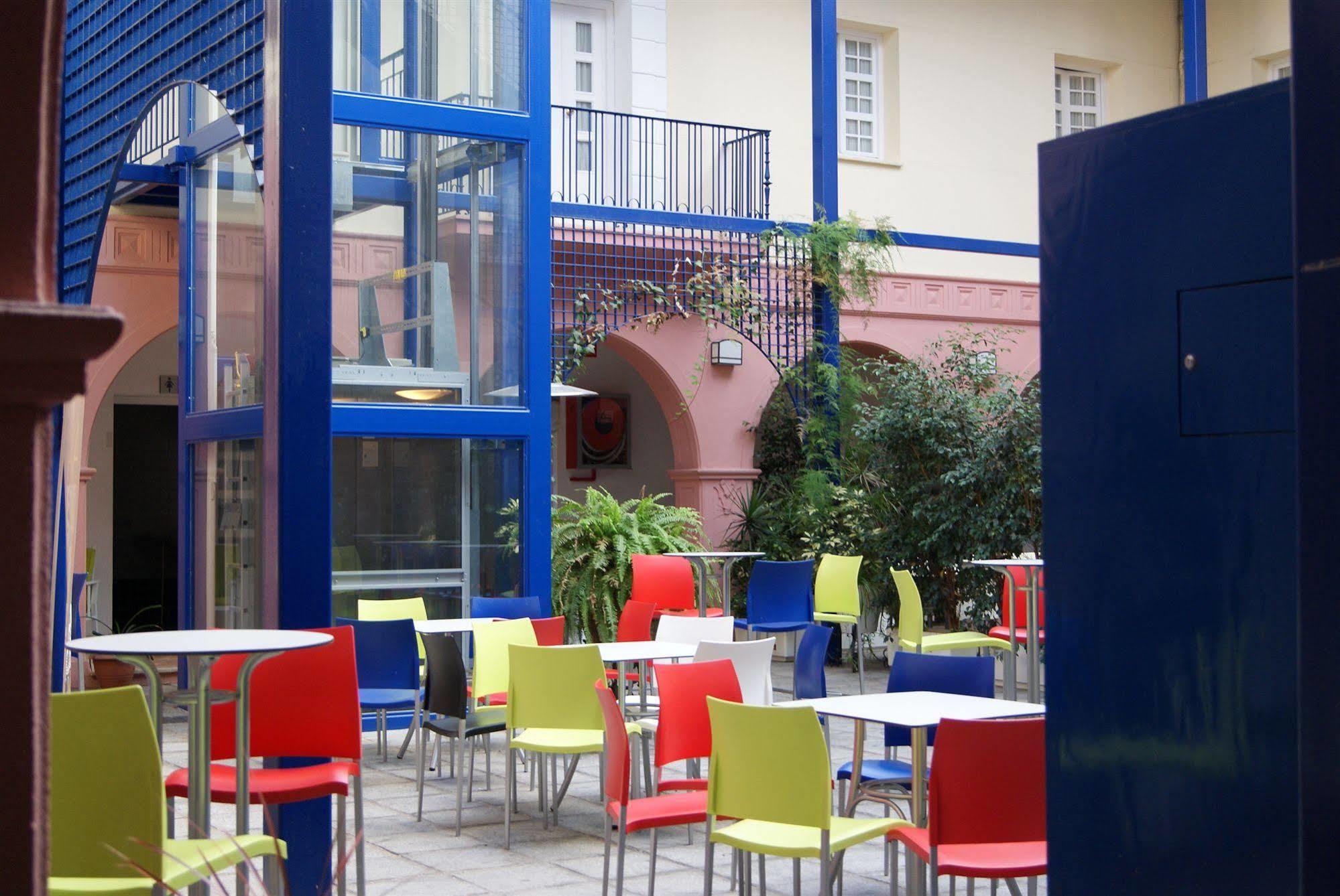 Albergue Inturjoven Уэльва Экстерьер фото