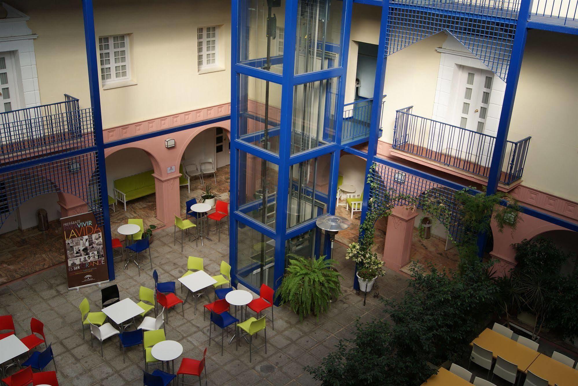 Albergue Inturjoven Уэльва Экстерьер фото